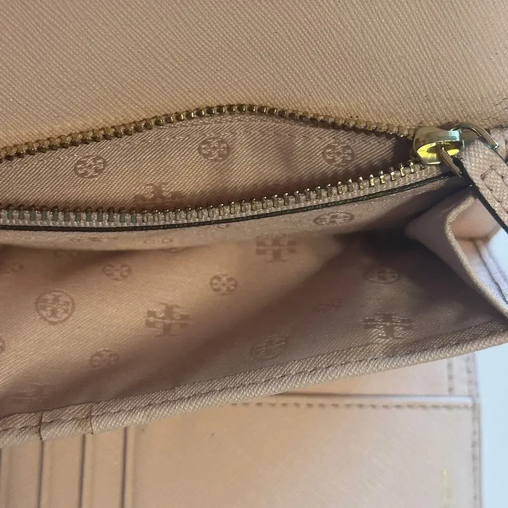 Tory Burch Robinson Saffiano Leather Trifold Wallet Apricot Peach